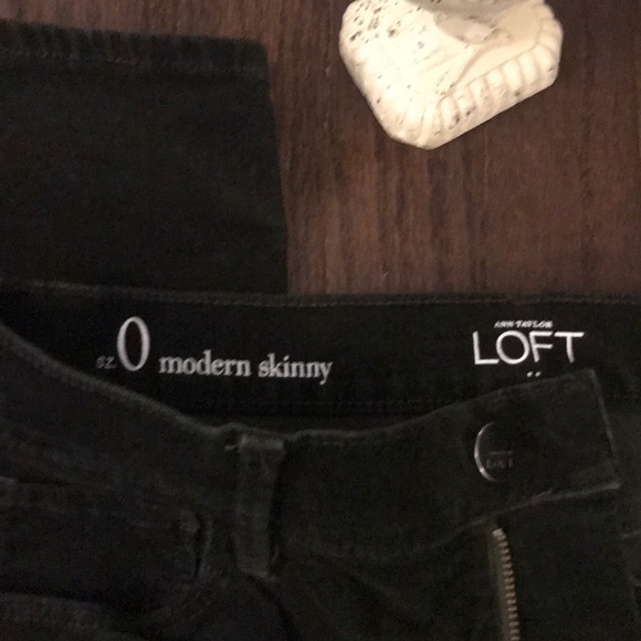❎DONATED❎ Loft Outlet OLIVE Modern Skinny Cords - Picture 5 of 8